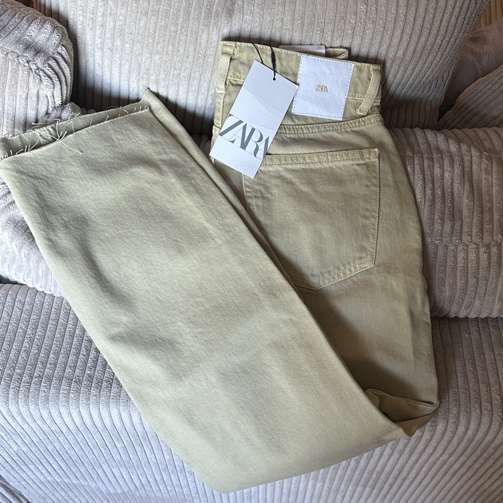 Zara Tan Jeans